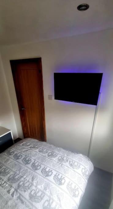 Cosy Hideaway Lodge In Glan Gwna Caeathro Exteriér fotografie