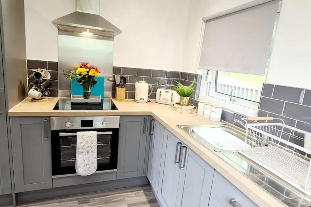 Cosy Hideaway Lodge In Glan Gwna Caeathro Exteriér fotografie