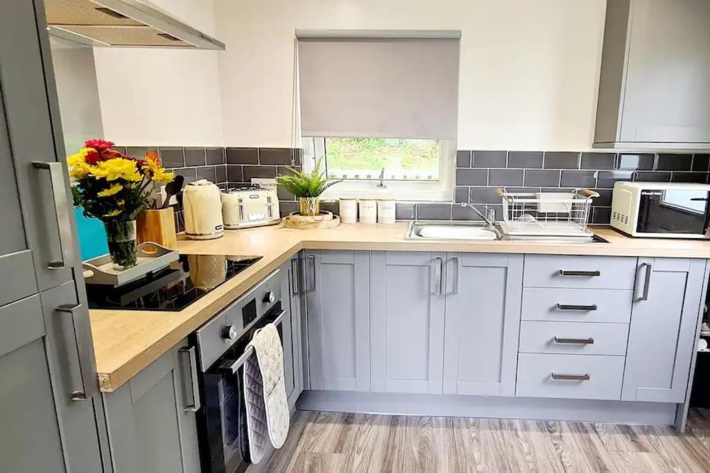 Cosy Hideaway Lodge In Glan Gwna Caeathro Exteriér fotografie