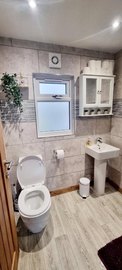 Cosy Hideaway Lodge In Glan Gwna Caeathro Exteriér fotografie